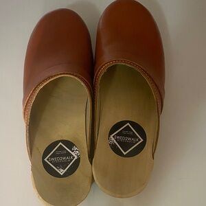 Women’s Clogs